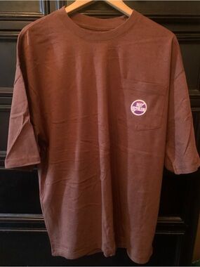 Short-Sleeve Pocket Tee in Rust with Chest Pocket